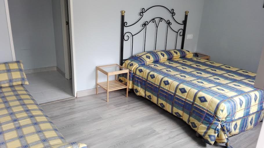 Albergue La Casona Del Peregrino 라네스 외부 사진